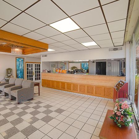 Masters Inn Selma Smithfield I-95 By Oyo Exteriör bild
