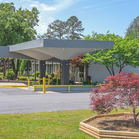 Masters Inn Selma Smithfield I-95 By Oyo Exteriör bild