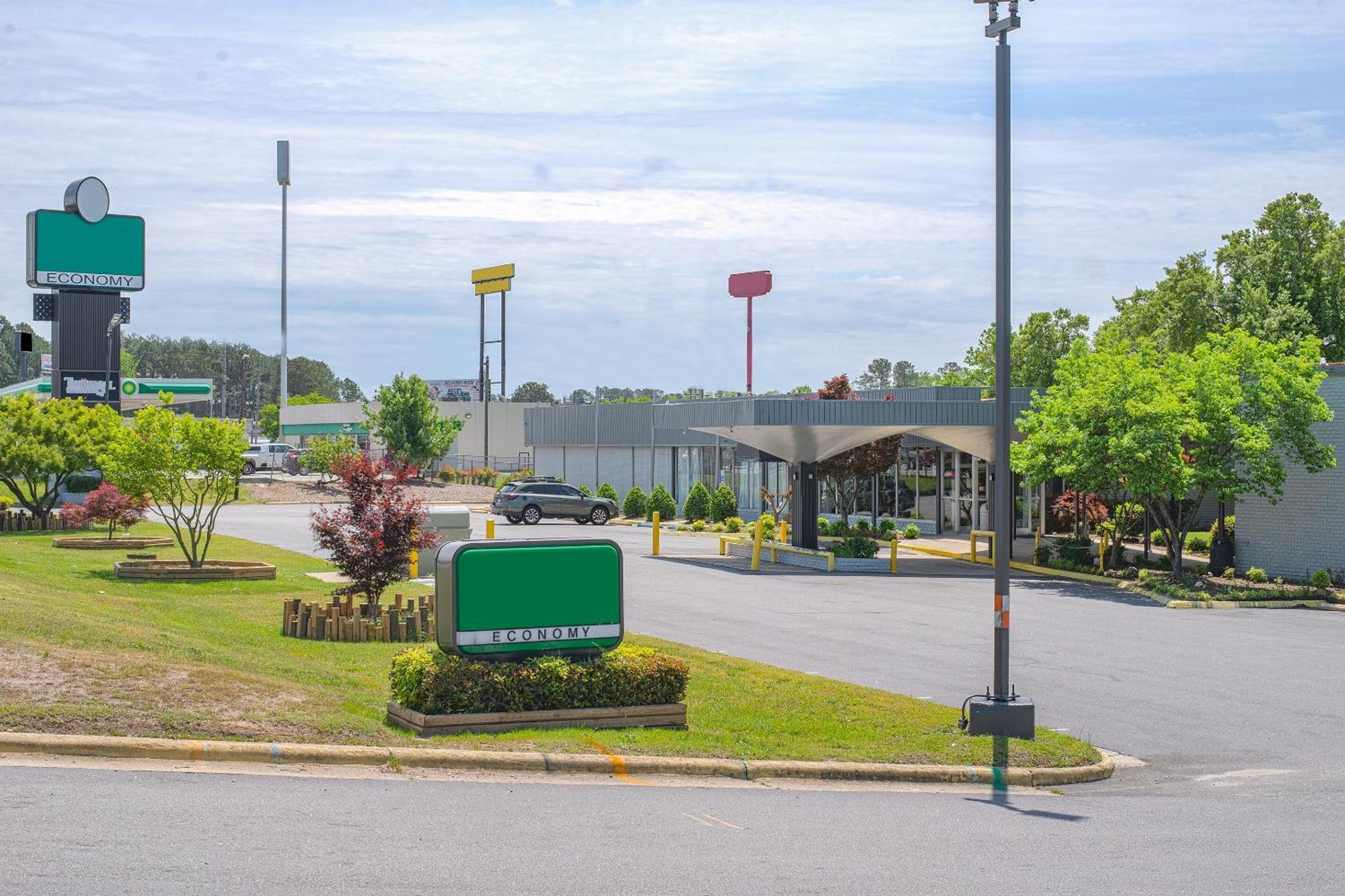 Masters Inn Selma Smithfield I-95 By Oyo Exteriör bild