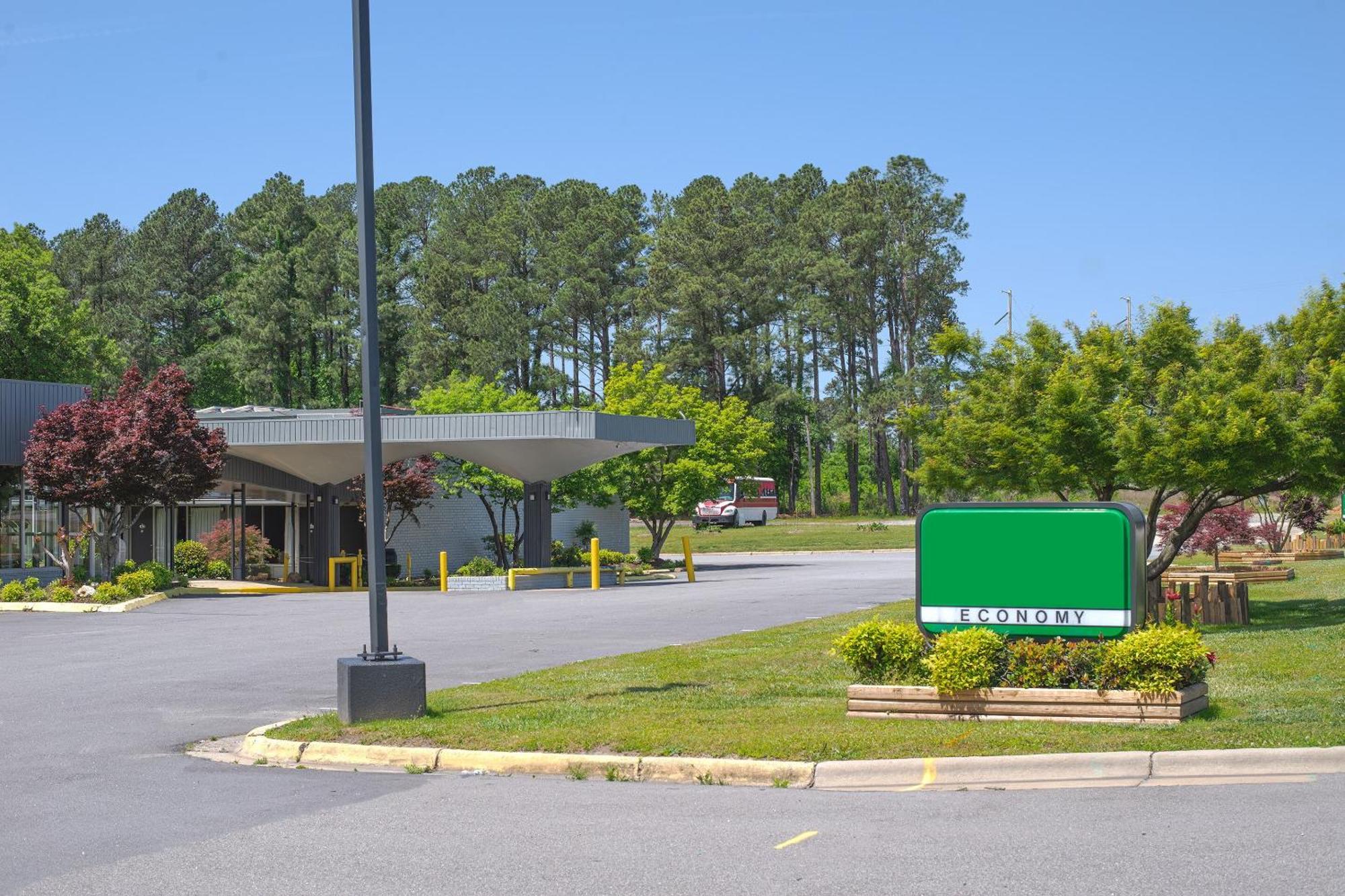 Masters Inn Selma Smithfield I-95 By Oyo Exteriör bild