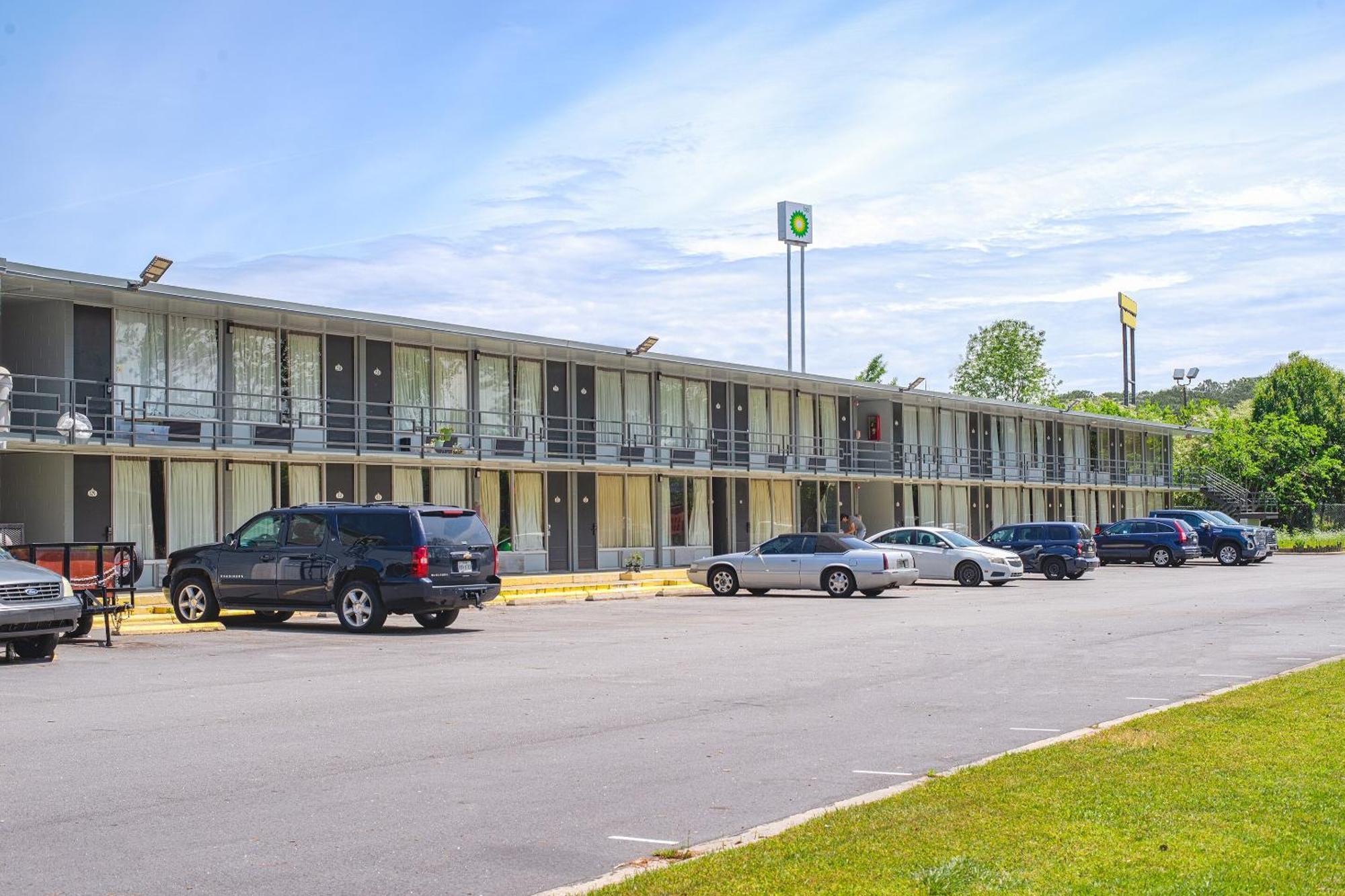 Masters Inn Selma Smithfield I-95 By Oyo Exteriör bild