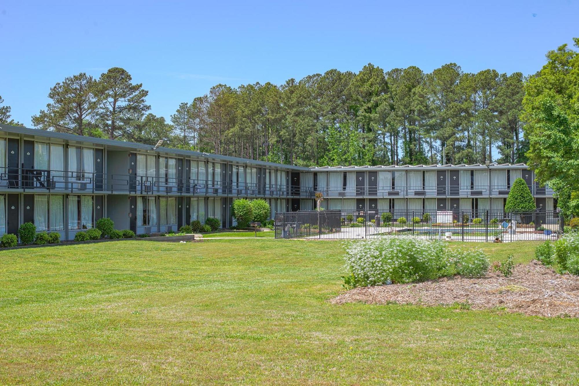 Masters Inn Selma Smithfield I-95 By Oyo Exteriör bild