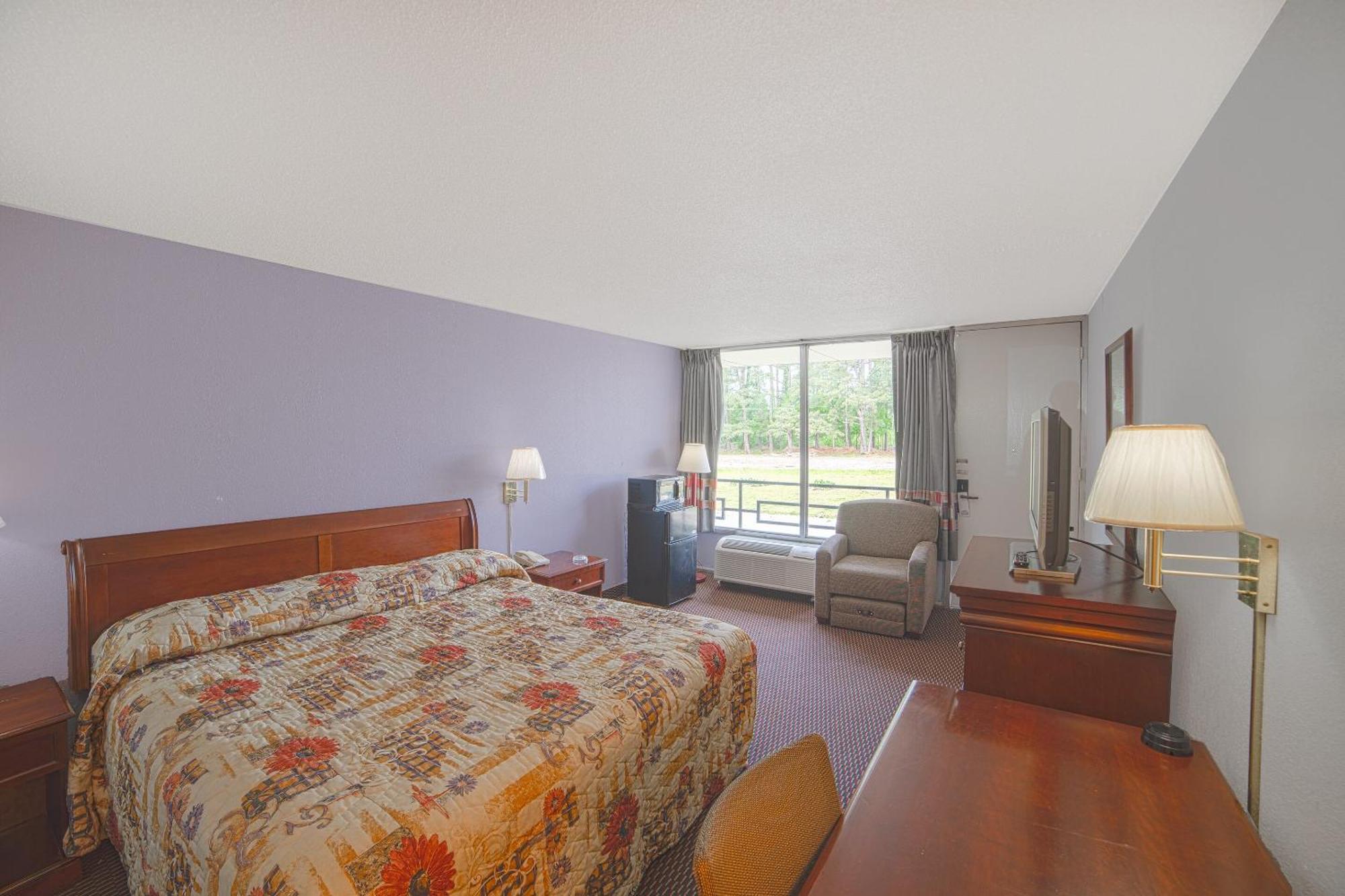 Masters Inn Selma Smithfield I-95 By Oyo Exteriör bild