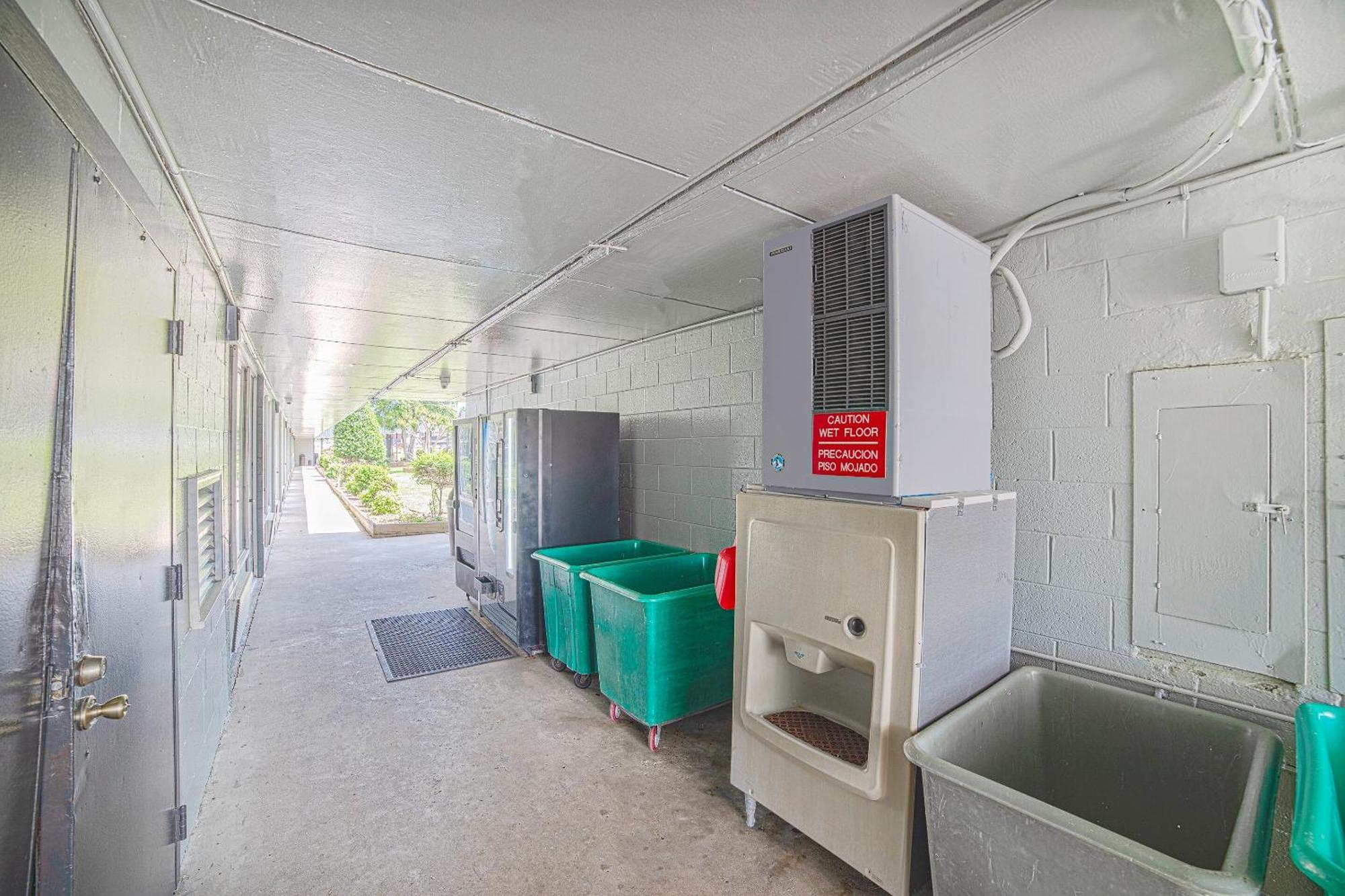 Masters Inn Selma Smithfield I-95 By Oyo Exteriör bild
