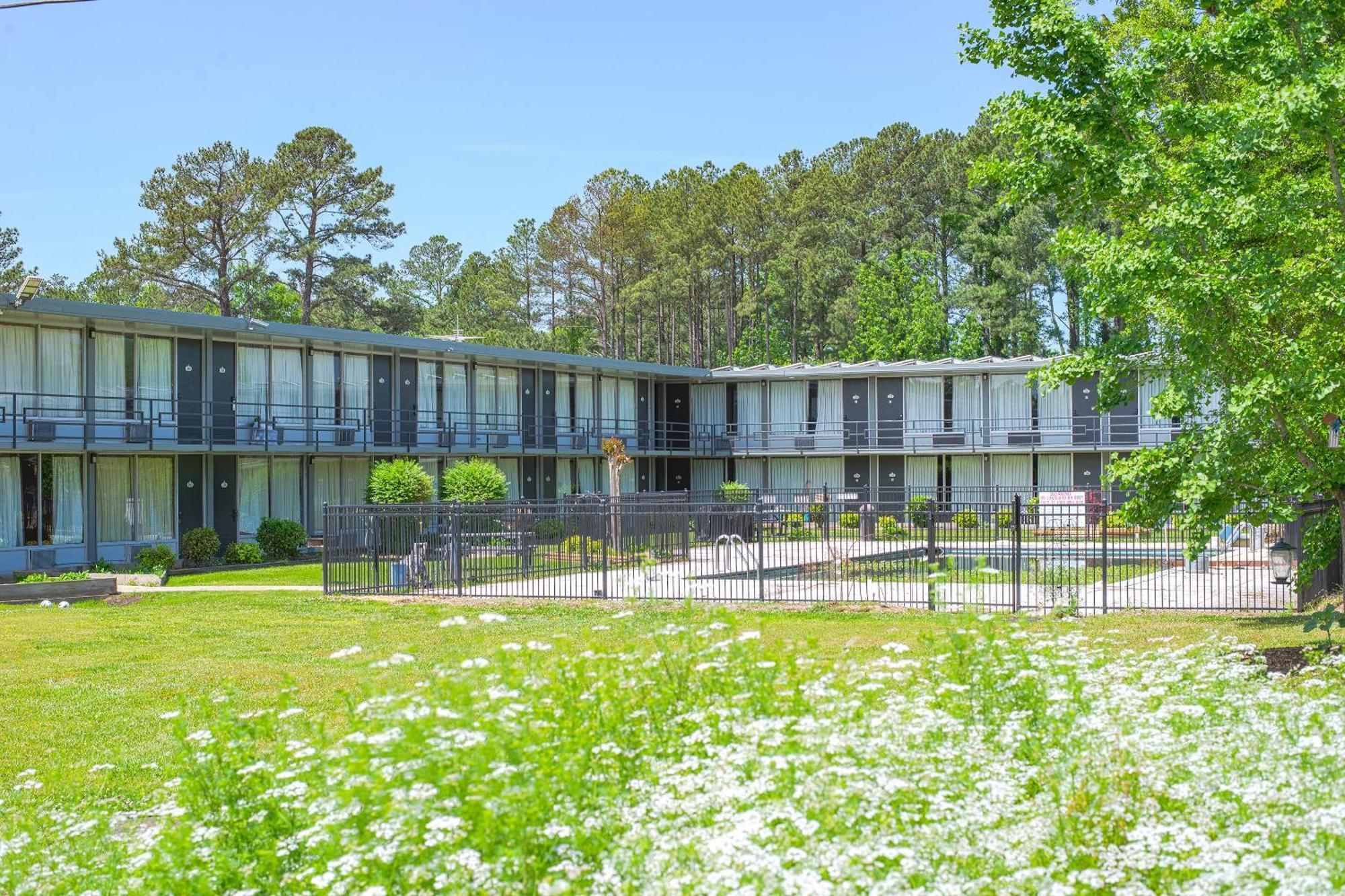 Masters Inn Selma Smithfield I-95 By Oyo Exteriör bild