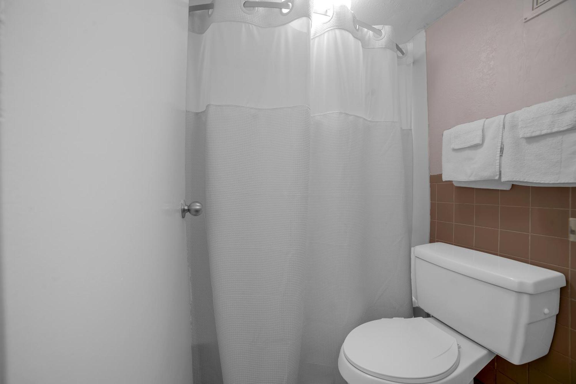 Masters Inn Selma Smithfield I-95 By Oyo Exteriör bild